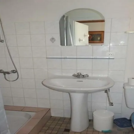 Hébergement de vacances House Agreable Maison Studio Dans Propriete Idealement Placee Proche Plan D'eau Et Commerces *